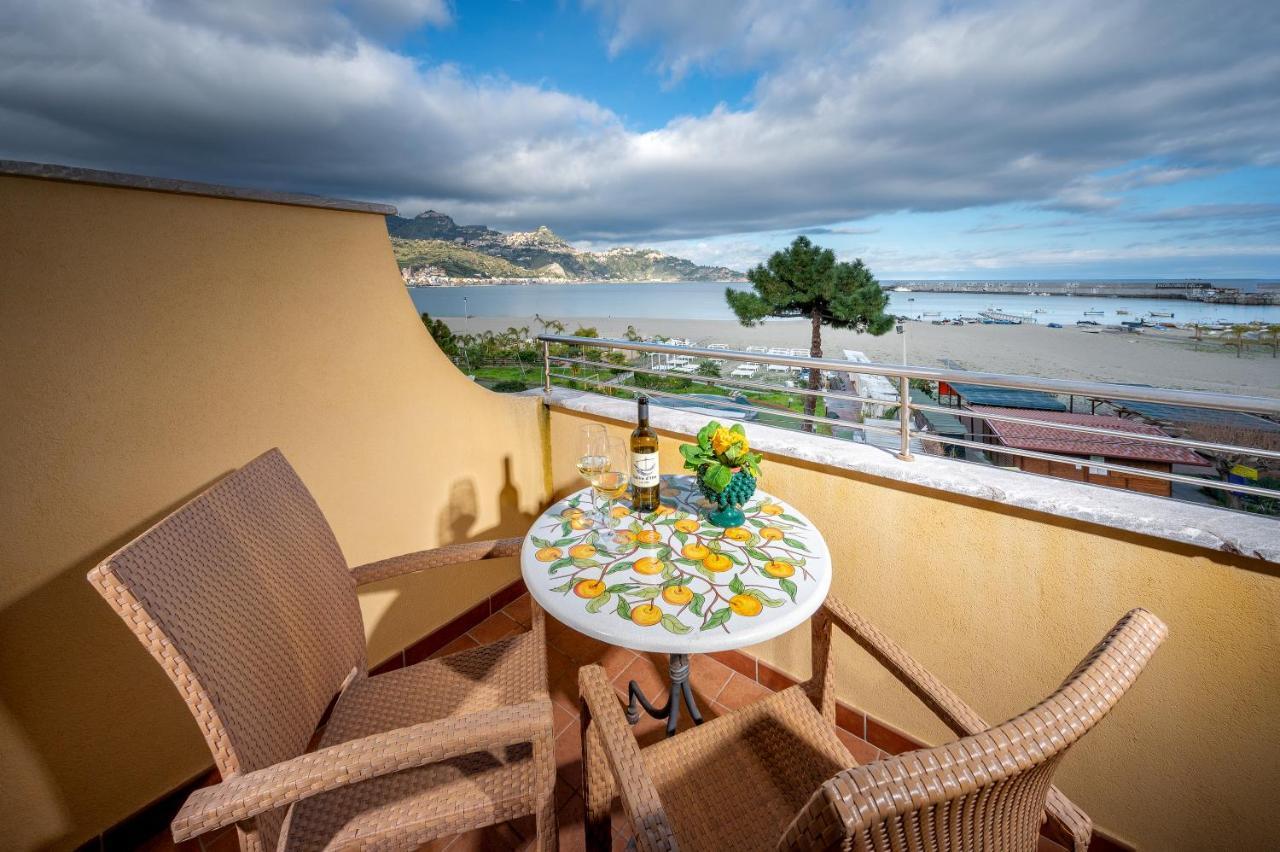 Hotel Sabbie D'Oro Giardini Naxos Exterior foto