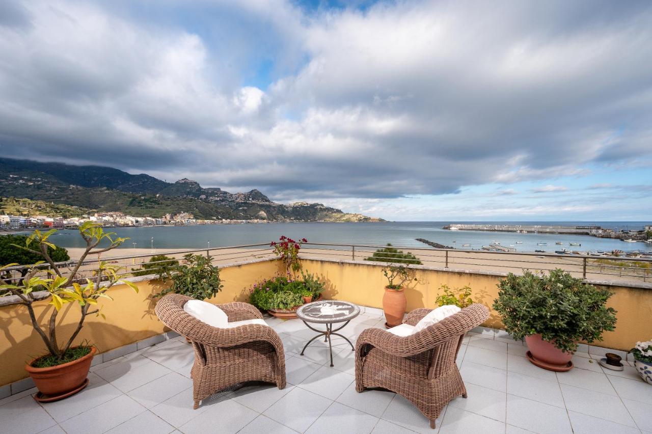 Hotel Sabbie D'Oro Giardini Naxos Exterior foto